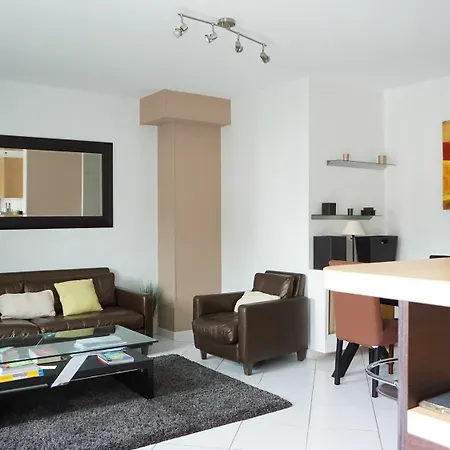 Champs-elysees - 2 Pieces - 16 Apartment *